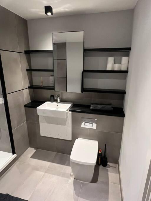 Stunning One Bedroom Apartment Londra Dış mekan fotoğraf